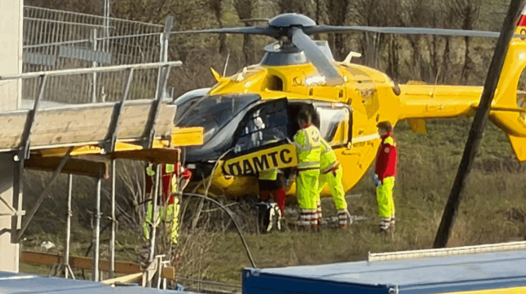 Sturz aus drei Metern – Bauarbeiter bei Unfall in Wien-Donaustadt schwer verletzt